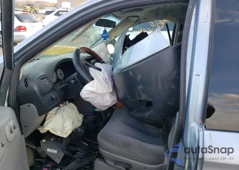 2005 Dodge Caravan Se from USA, damaged, VIN 1D4GP25R25B289555